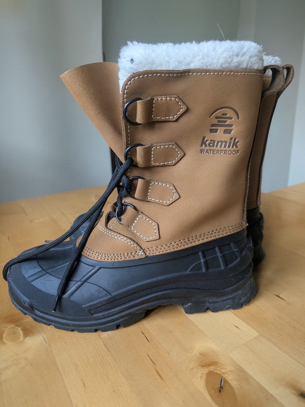 Kamik Women's Waterproof Snow Boots Nubuck Size 8